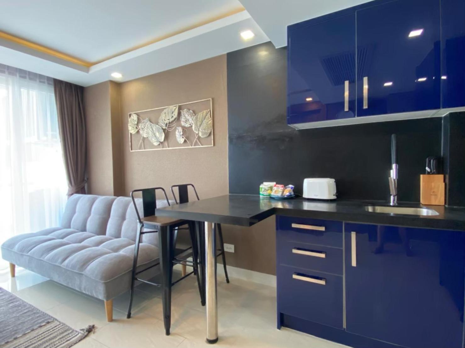Grand Avenue Suites X Monthstayz Thailand Pattaya Exterior photo