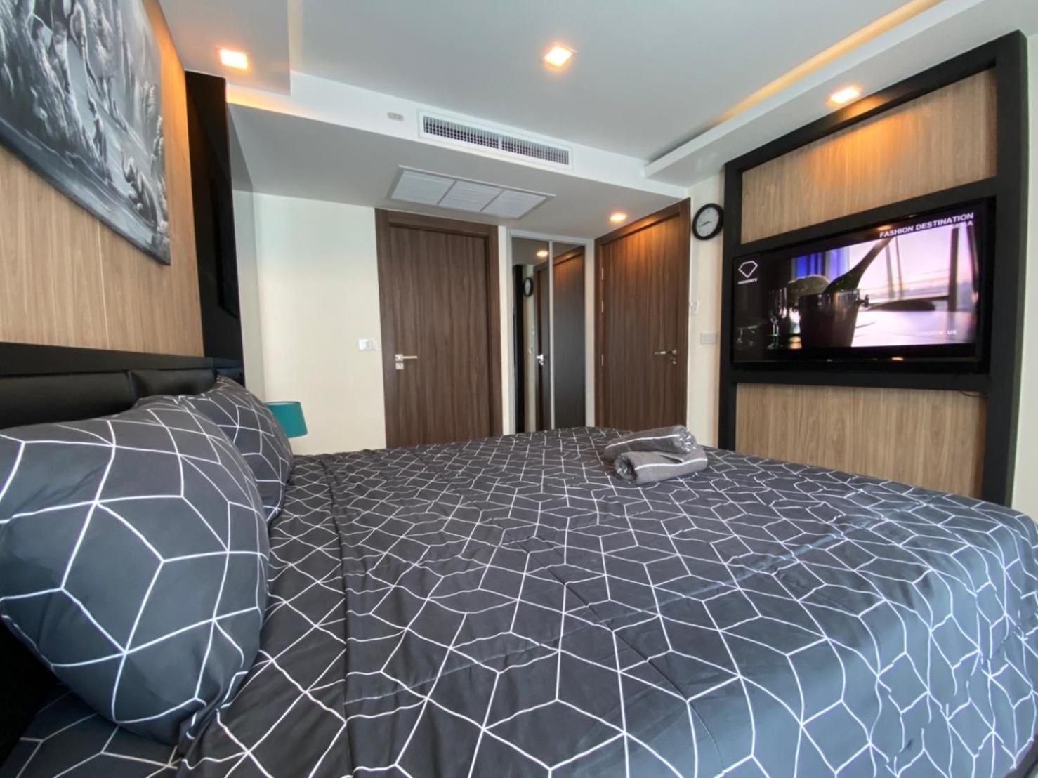 Grand Avenue Suites X Monthstayz Thailand Pattaya Exterior photo