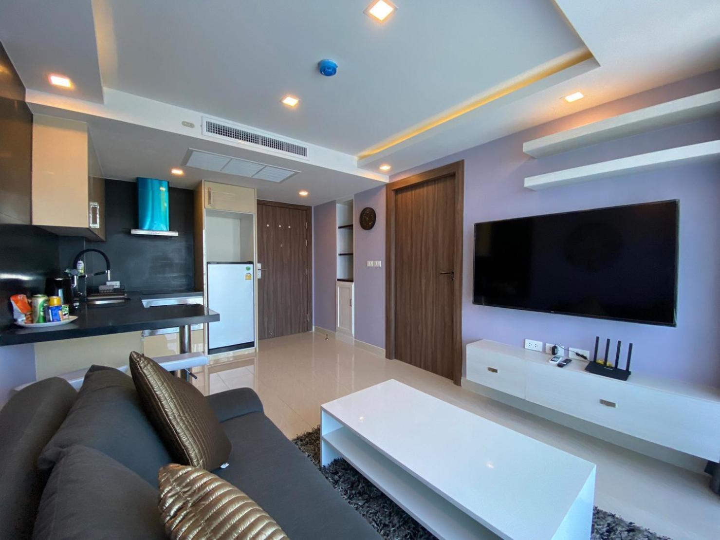 Grand Avenue Suites X Monthstayz Thailand Pattaya Exterior photo